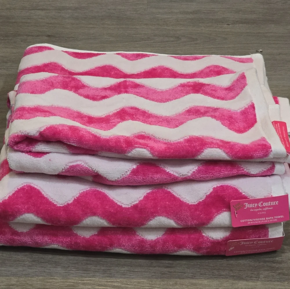 Juicy Couture Home Pink Wavy Stripe Oversized Plush Bath & Hand Towels